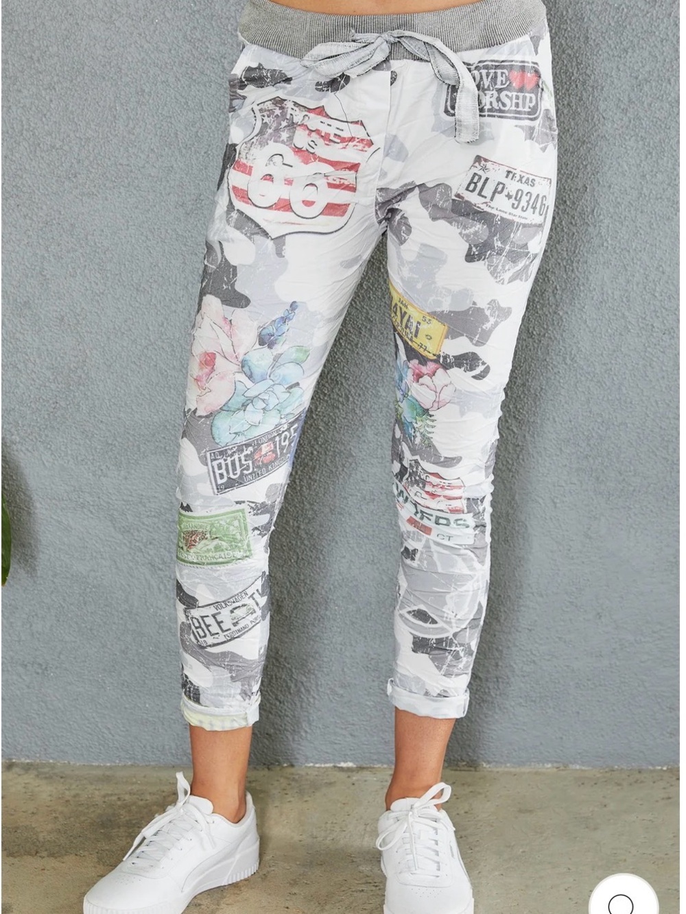 Printed Cropped Jogger Jeans - White Multi